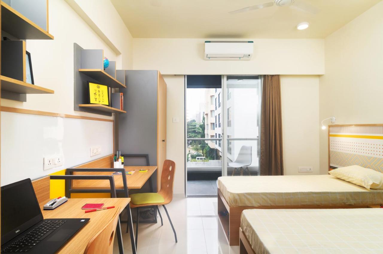 Hostel The Covie Vimannagar 102 Pune