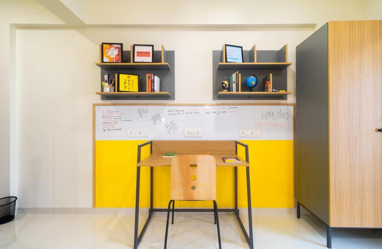 The Covie Vimannagar 102 Hostel